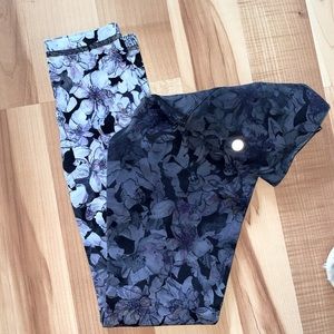 Lululemon Align leggings- size 2, 25 inch
